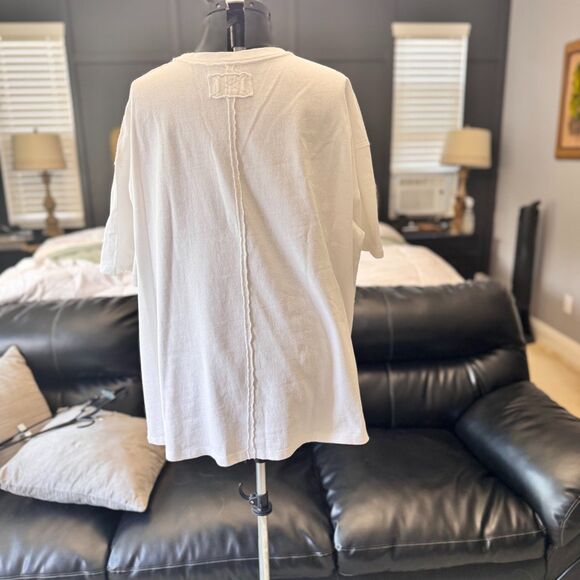 Free People White Oversized Slouchy Tee XL Distressed Raw Hem Boho Casual - Picture 3 of 13